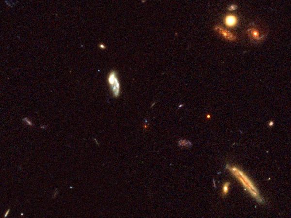 Galáxias num passado distante do Universo.