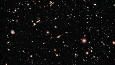 Old galaxies seen by the Hubble Space Telescope