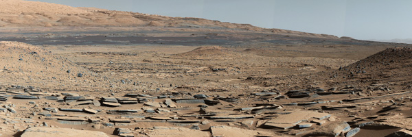 Imagem da superfície de Marte, obtida pela sonda Curiosity Rover, da NASA. 