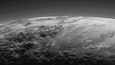 Vista da superfície de Plutão pela sonda New Horizons, da NASA, em julho de 2015.