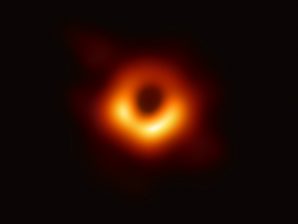 A primeira imagem de um buraco negro super-massivo, no centro da galáxia M87