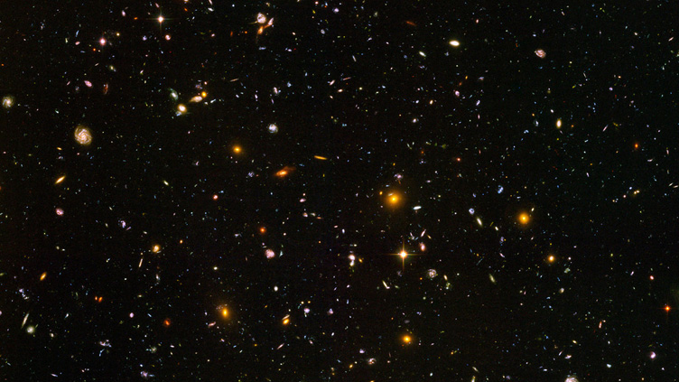 "Campo ultra profundo" do Hubble