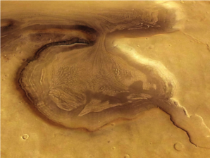 Evidências geológicas em Marte que sugerem a presença de água líquida no passado.