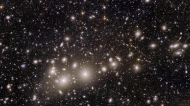 Imagem do enxame de galáxias do Perseu