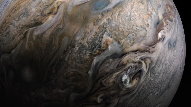 Imagem de Júpiter obtida pela sonda Juno, da NASA, em maio de 2019